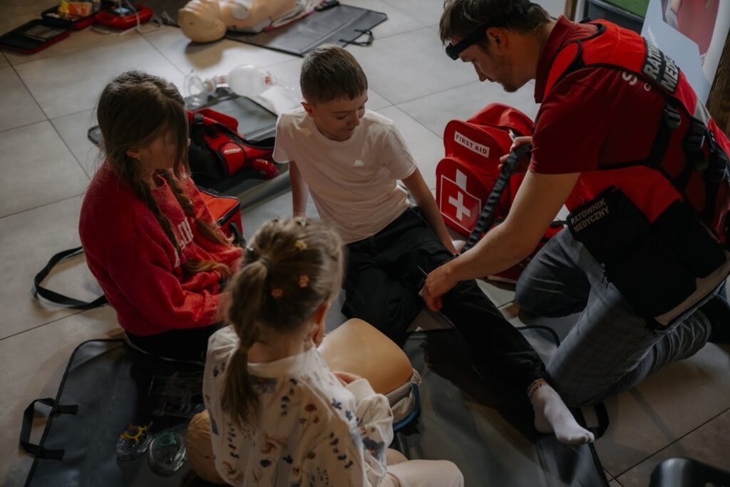 kurs_pierwszej_pomocy_oferta_malbork_gdańsk_pomorskie_aed3